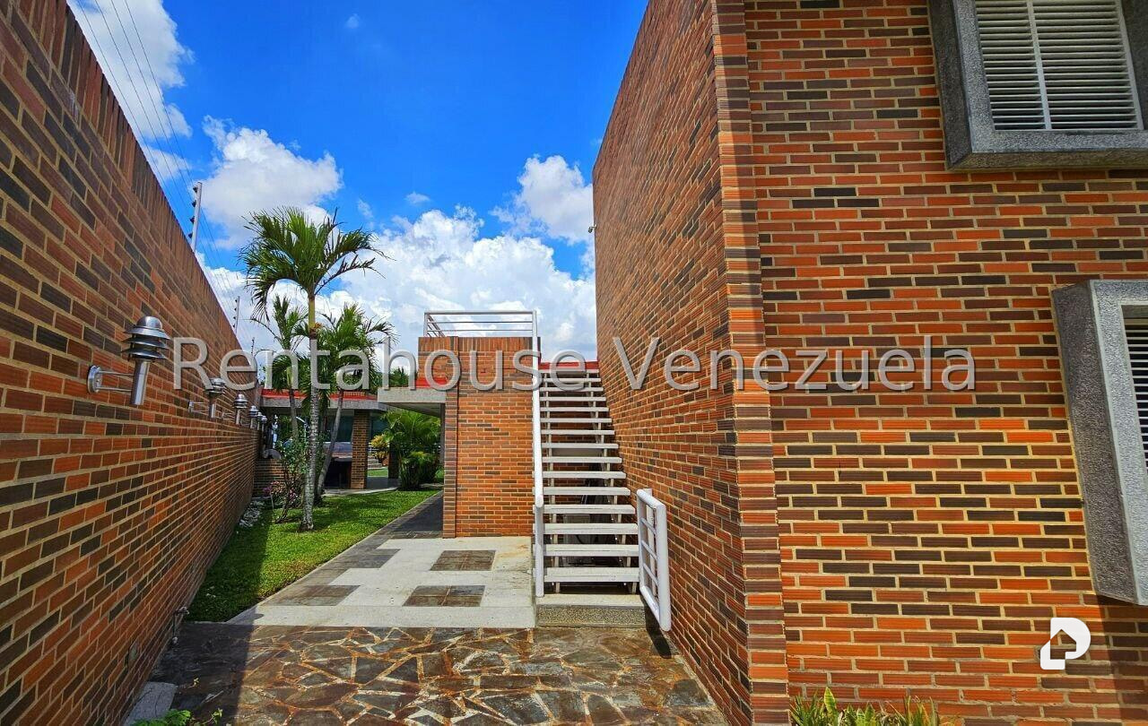 Casa en Cumbres de Curumo, Caracas – 6