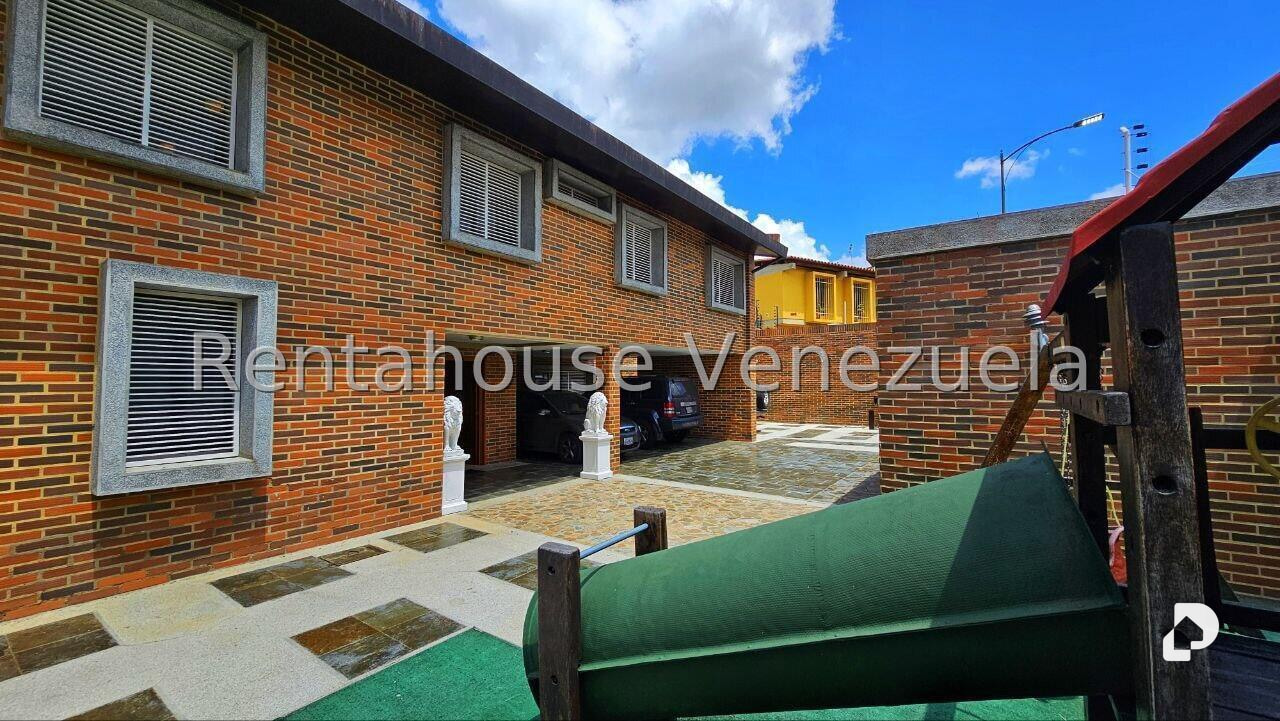 Casa en Cumbres de Curumo, Caracas – 4
