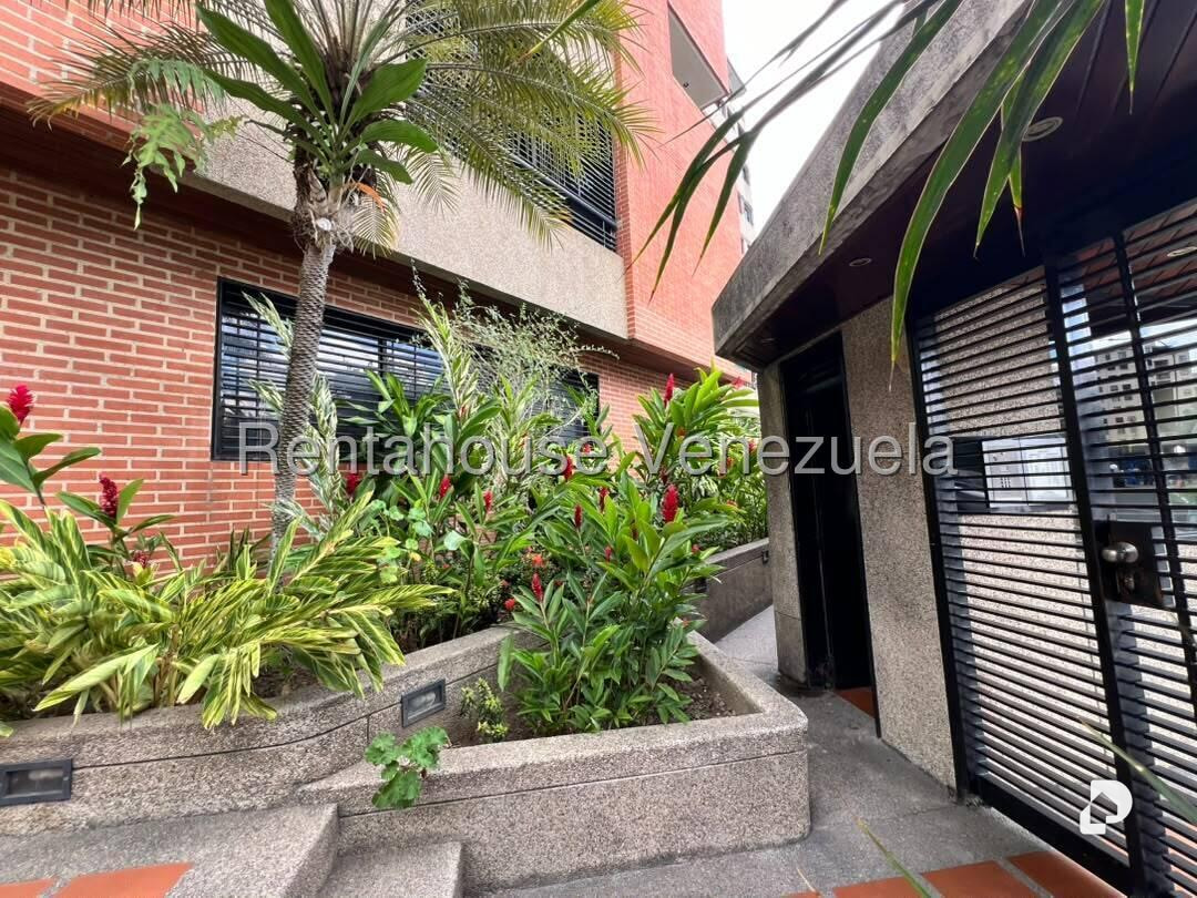 Apartamento en Los Palos Grandes, Caracas – 2