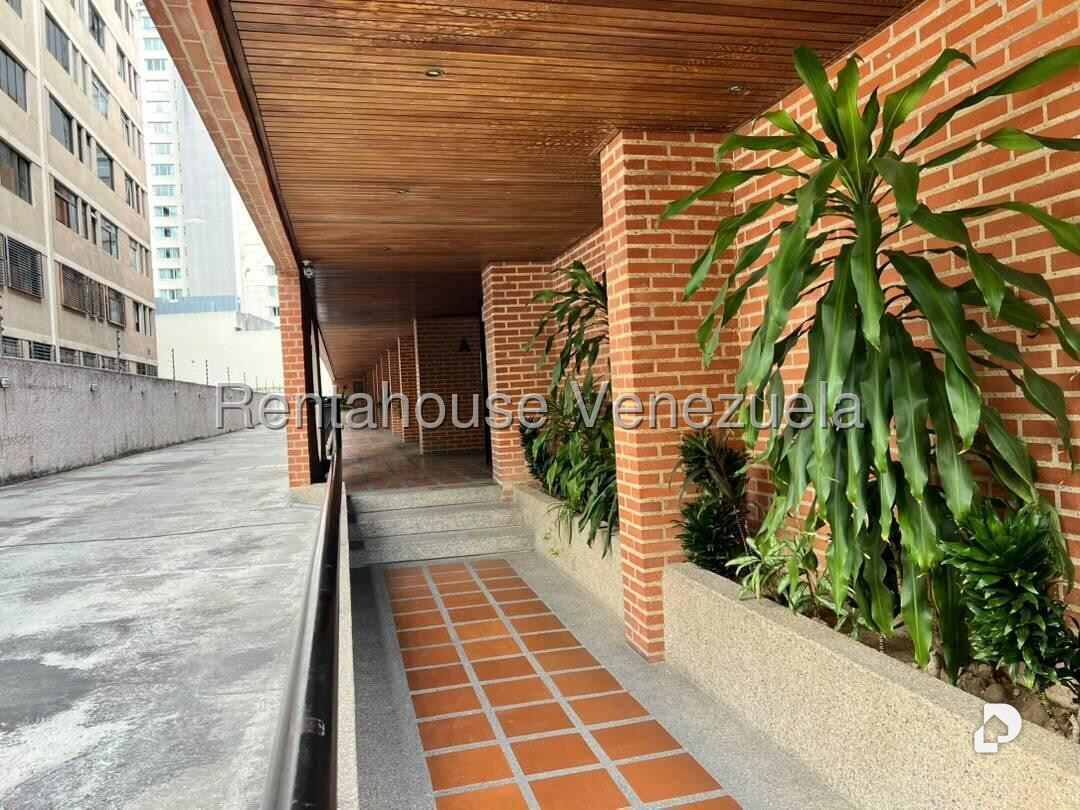 Apartamento en Los Palos Grandes, Caracas – 3