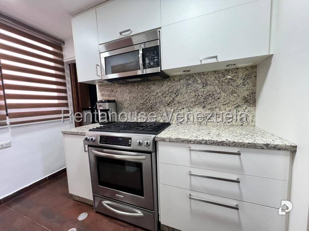 Apartamento en Los Palos Grandes, Caracas – 18