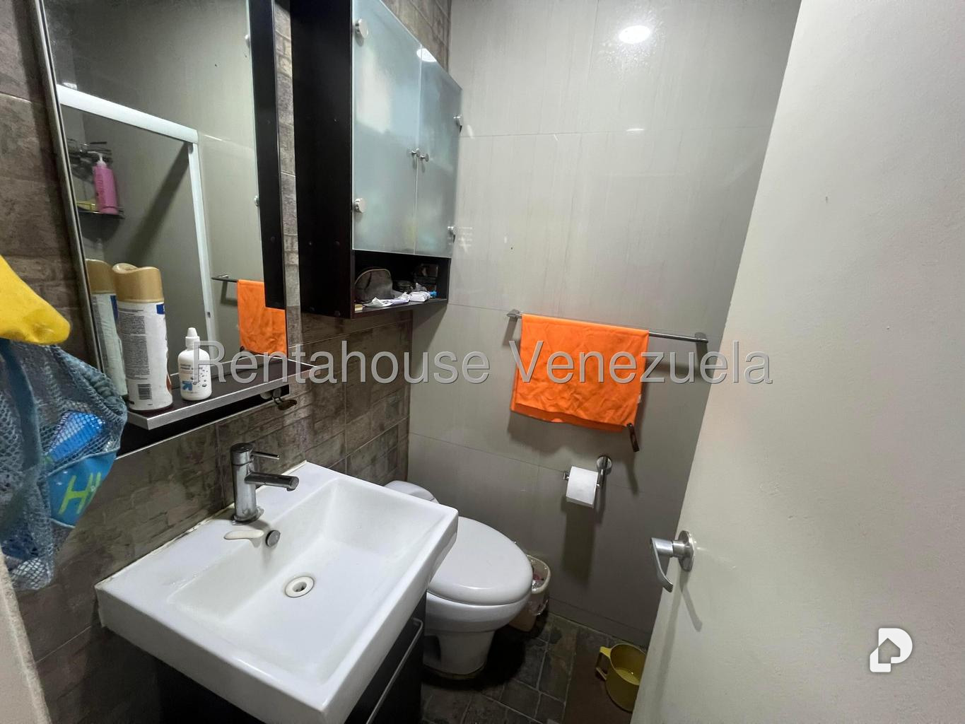 Apartamento en El Paraíso, Caracas – 11