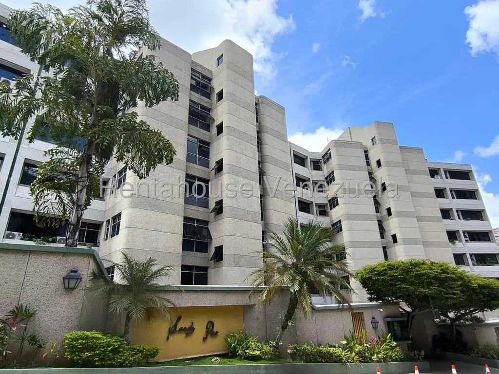 Apartamento en Lomas de La Lagunita, Caracas - 1