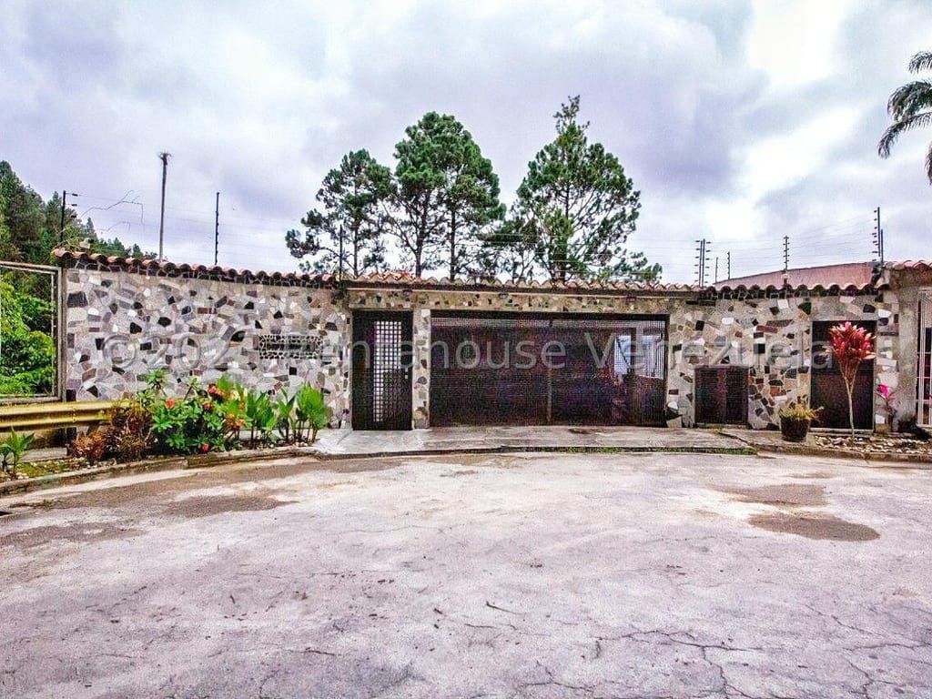 House in El Placer, Caracas - 1