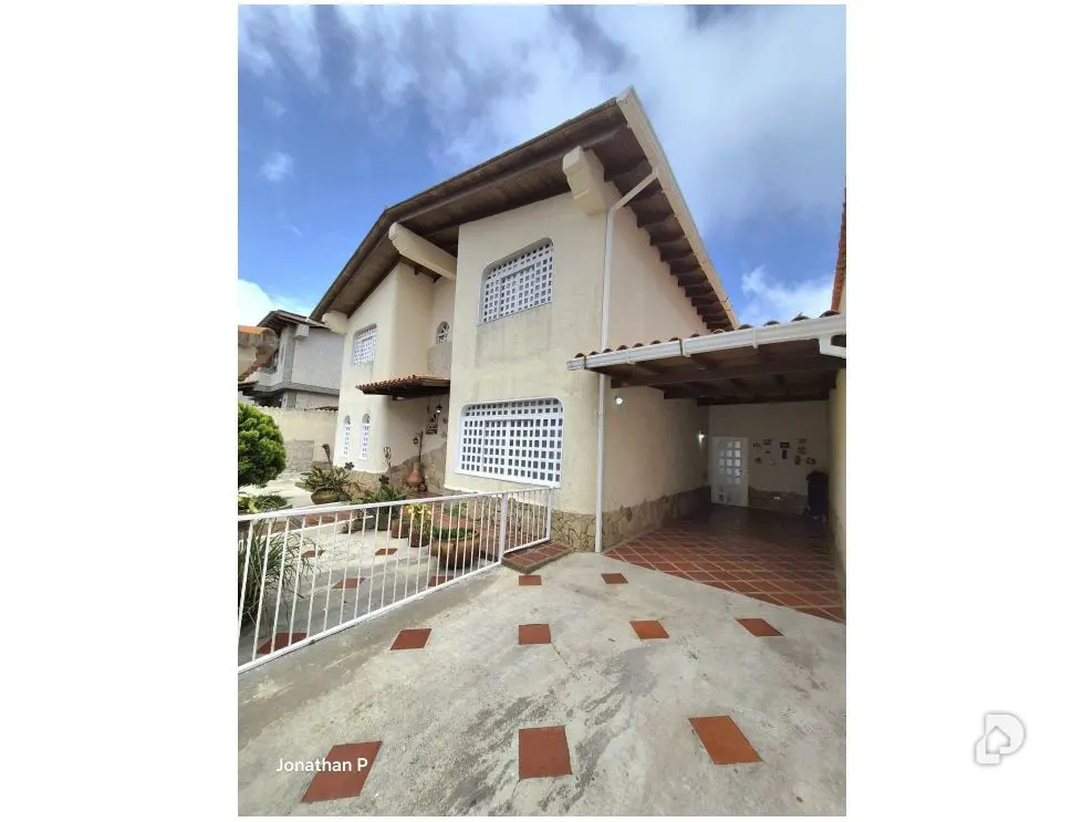 Casa en Parque El Retiro, Altos Mirandinos – 17