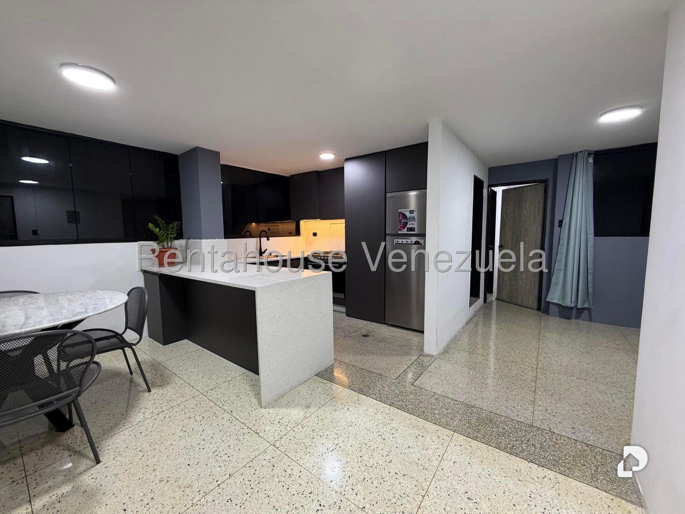 Apartamento en La Florida, Caracas – 10