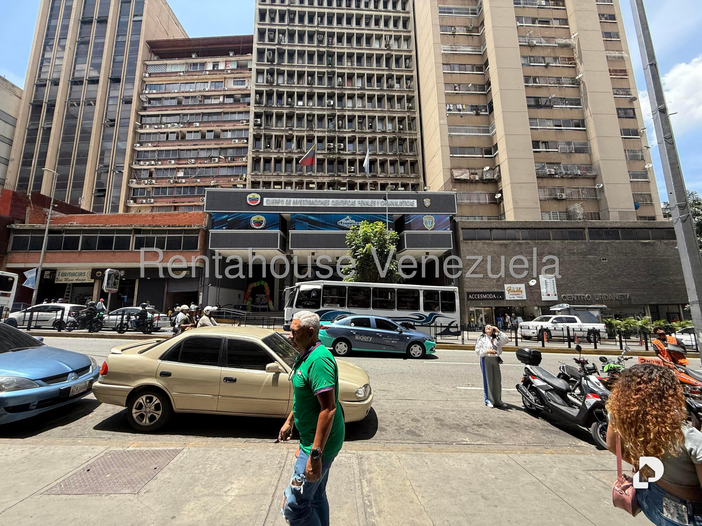 Building in Centro, Caracas – 6