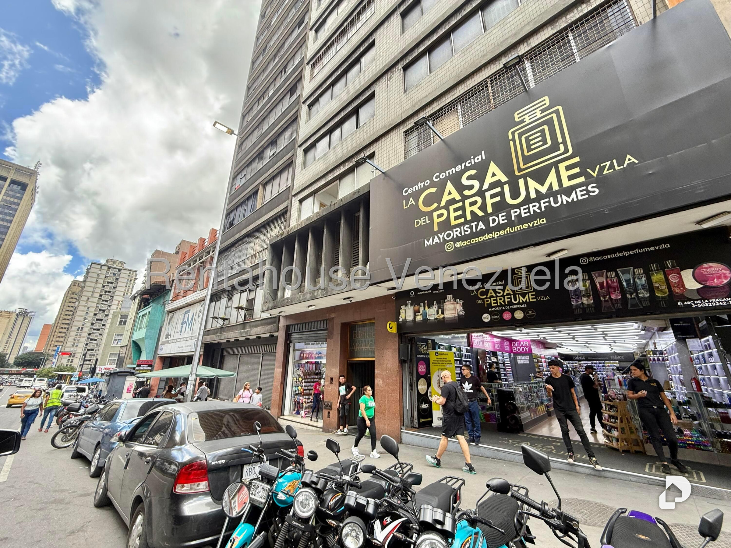 Building in Centro, Caracas – 23