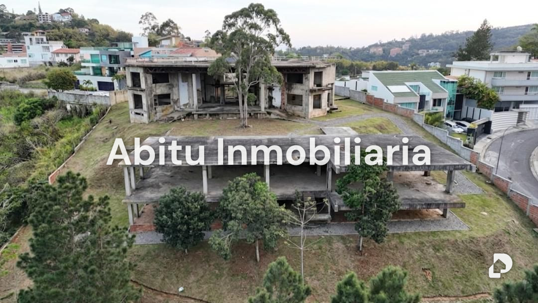 Terreno en Alto Hatillo, Caracas – 2