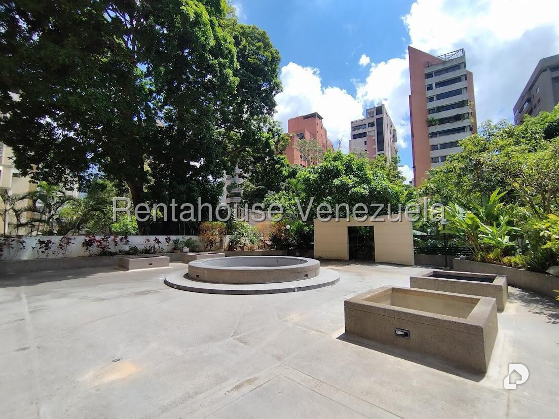 Apartamento en La Florida, Caracas – 28