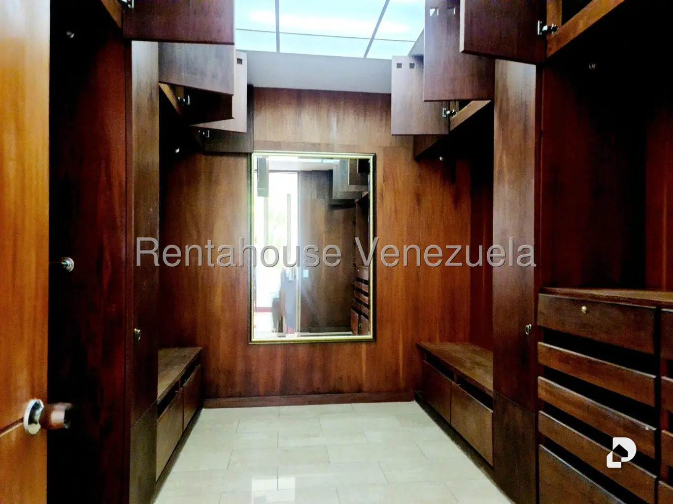 Apartamento en Altamira, Caracas – 17