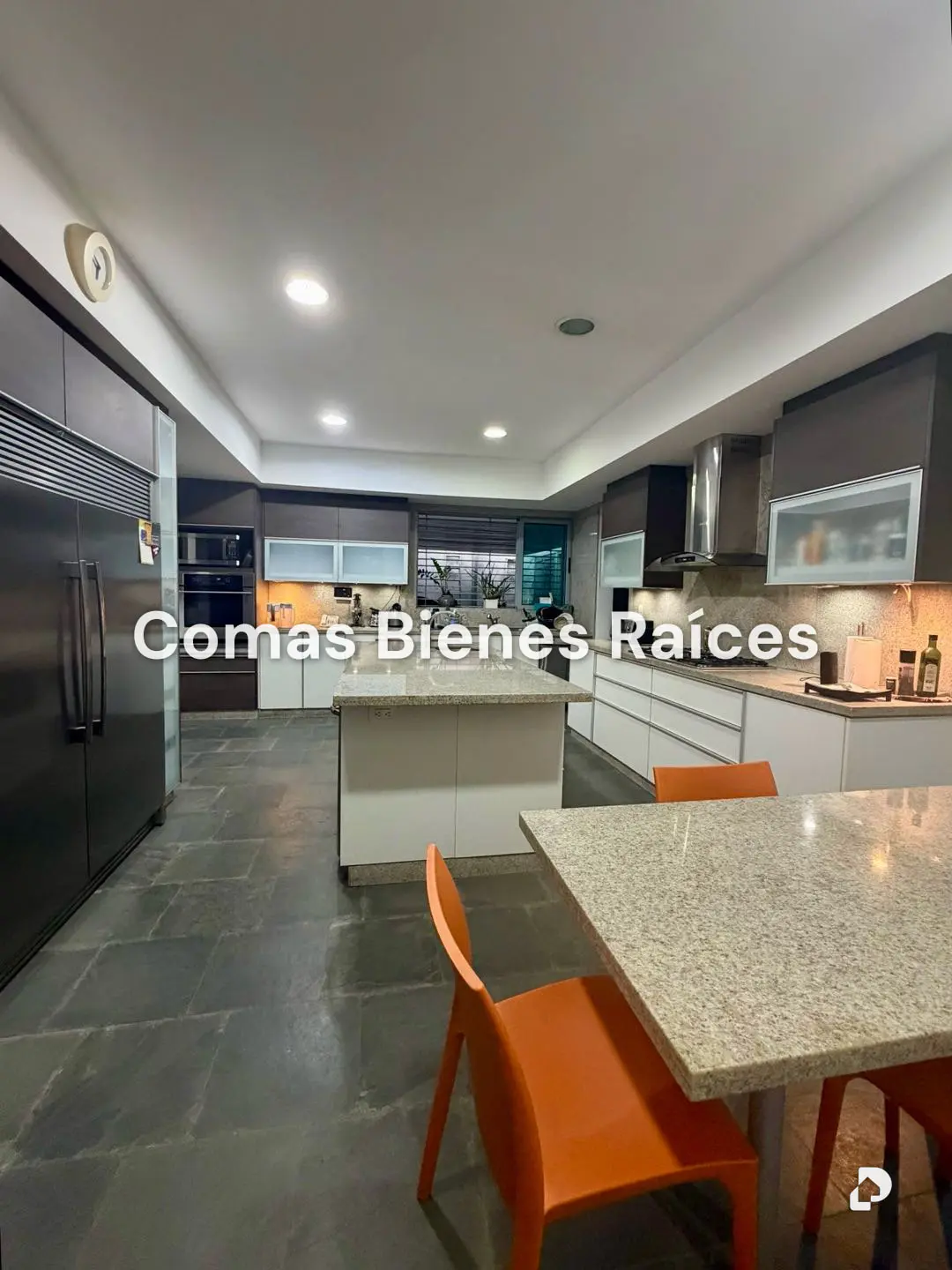 Casa en La Castellana, Caracas – 9