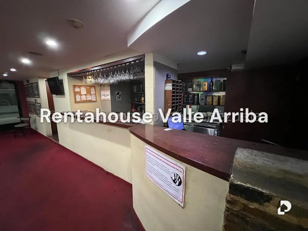 Local comercial en Los Palos Grandes, Caracas – 8