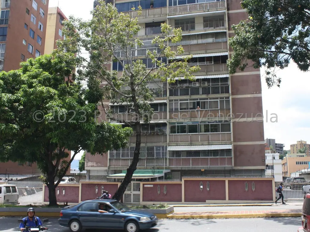 Apartment in El Marqués, Caracas - 1