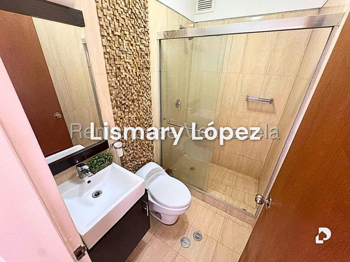 Apartamento en El Rosal, Caracas – 25