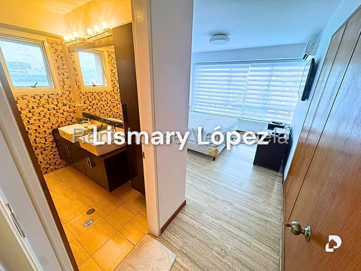 Apartamento en El Rosal, Caracas – 18