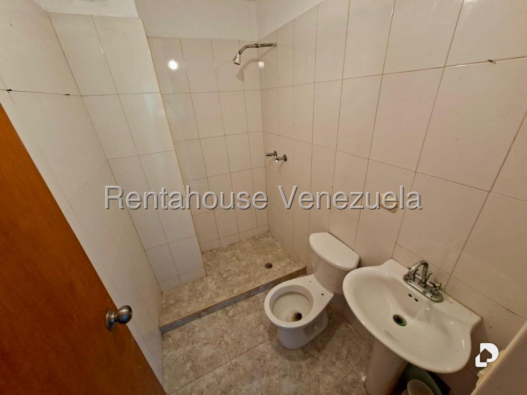 Apartamento en Bosques de La Lagunita, Caracas – 9
