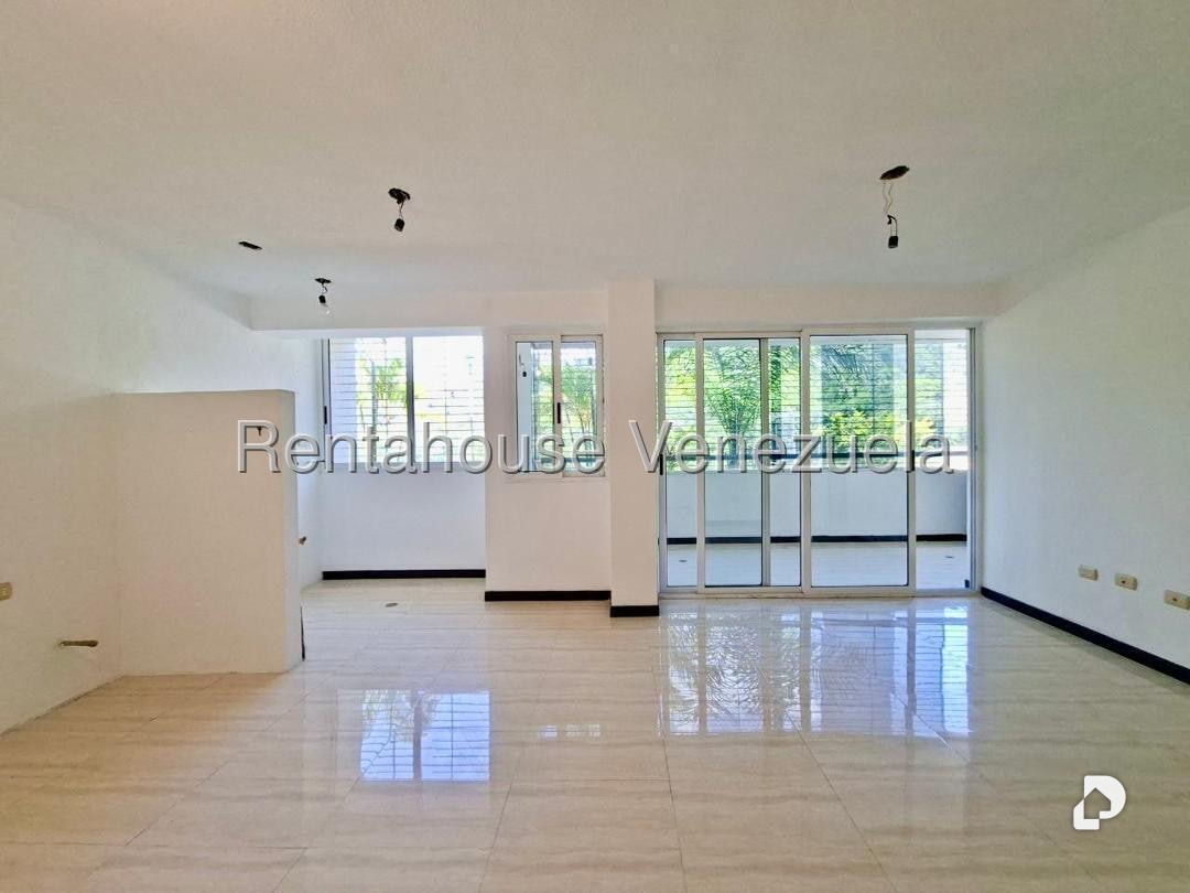 Apartamento en Bosques de La Lagunita, Caracas – 3