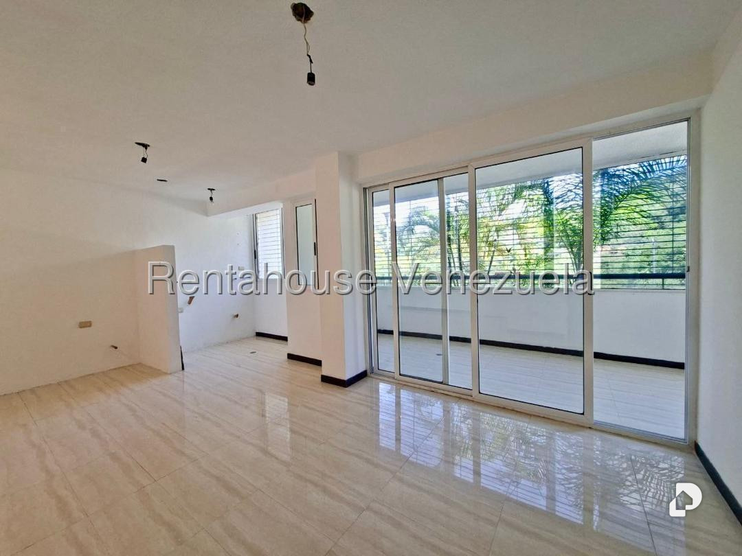 Apartamento en Bosques de La Lagunita, Caracas – 1