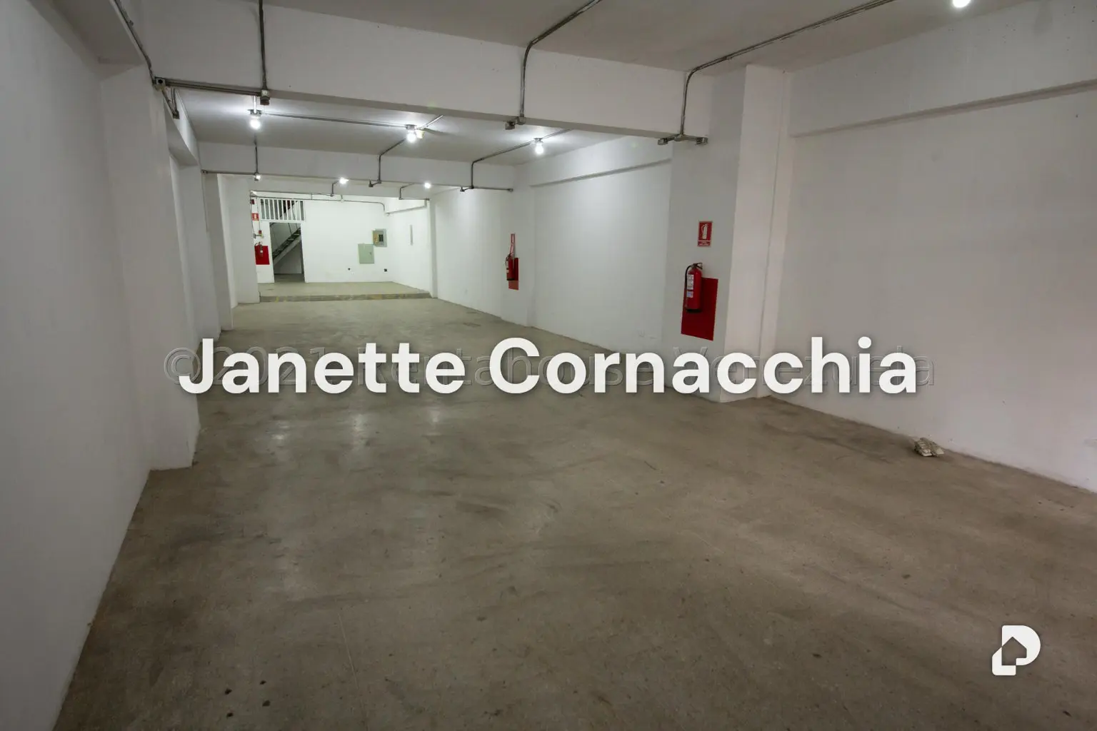 Local comercial en Puente Hierro, Caracas – 2