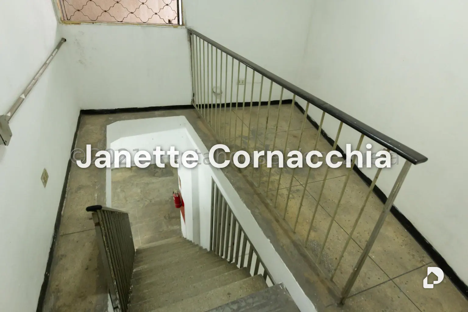 Local comercial en Puente Hierro, Caracas – 8