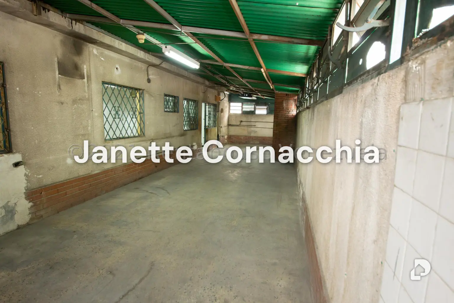 Local comercial en Puente Hierro, Caracas – 13