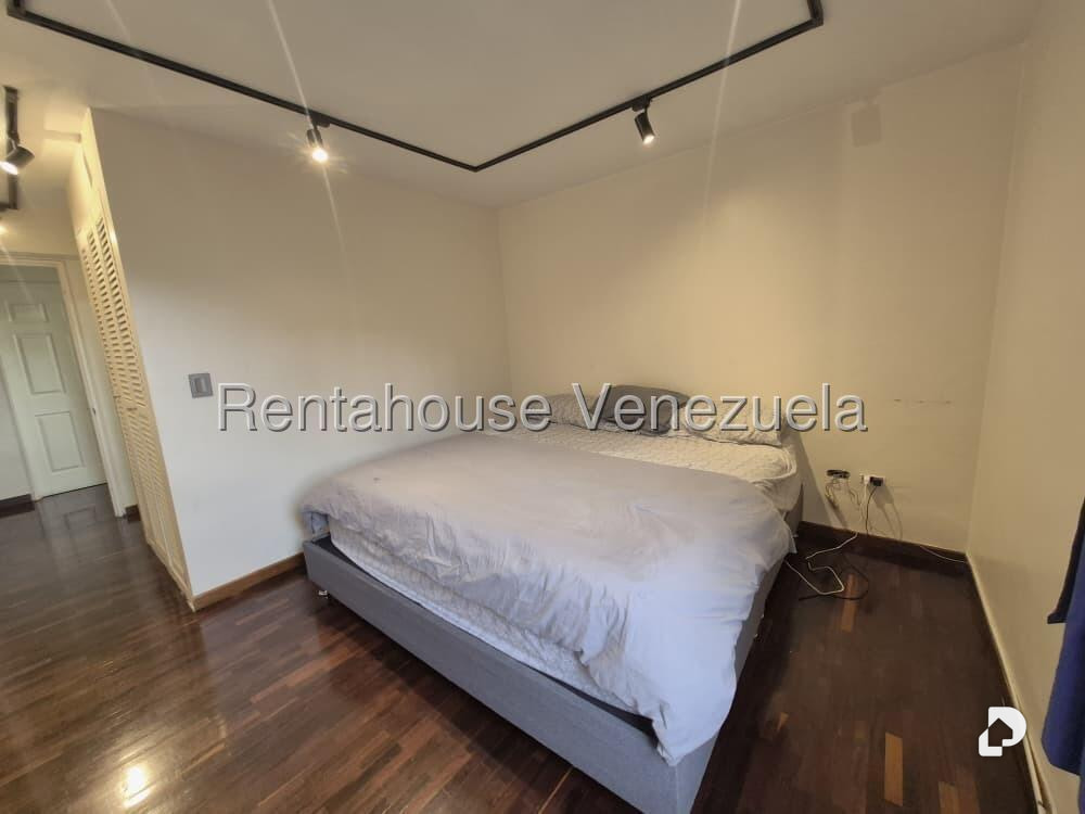 Apartamento en El Cigarral, Caracas – 24