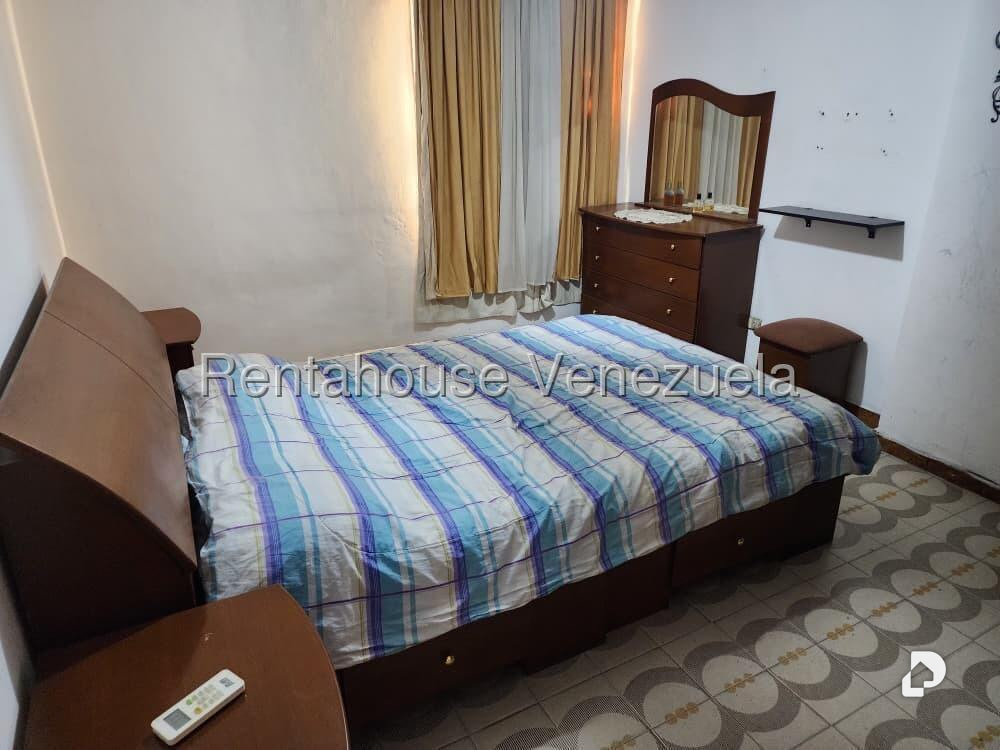 Apartamento en Parroquia San Juan, Caracas – 15