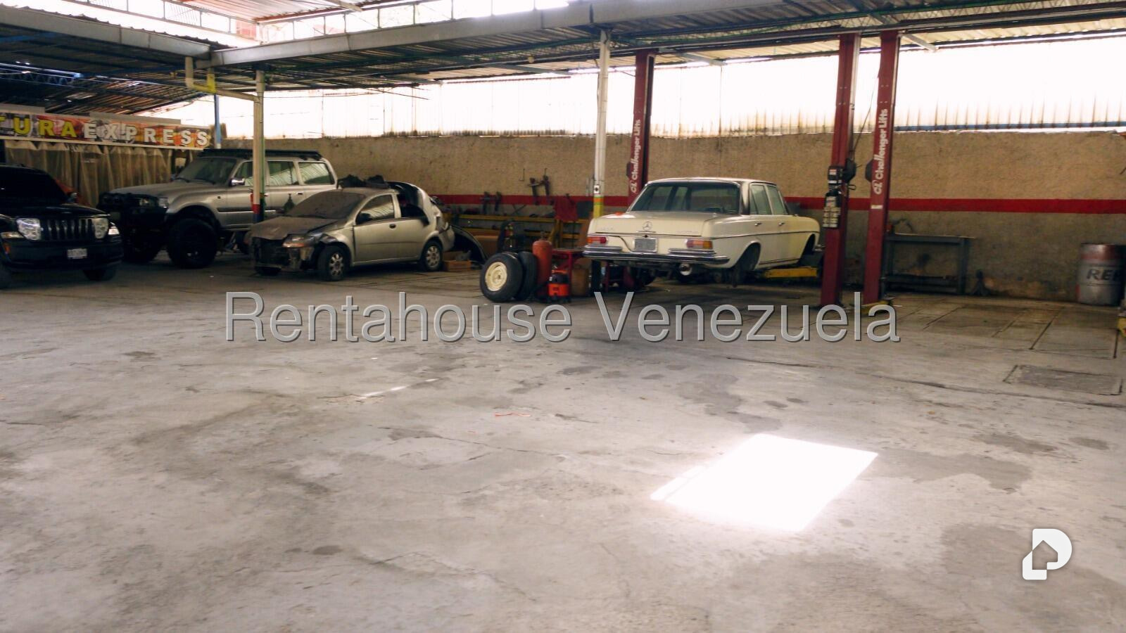 Galpón en El Paraíso, Caracas – 20
