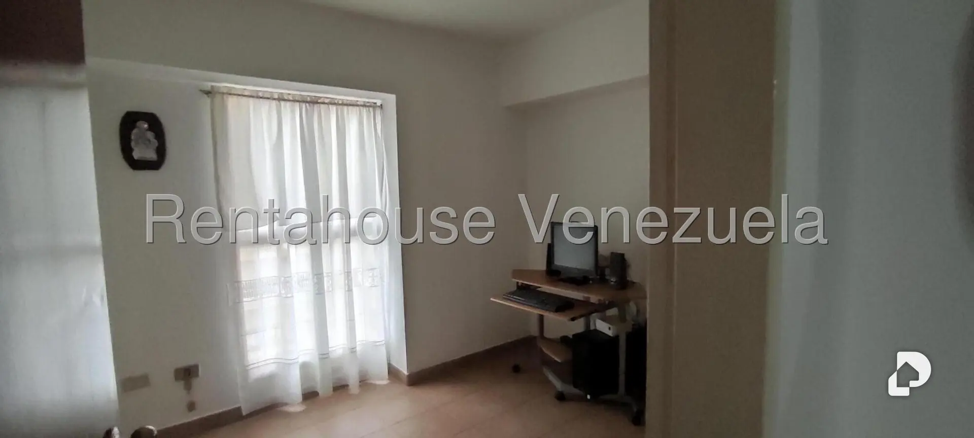 Apartamento en El Paraíso, Caracas – 23