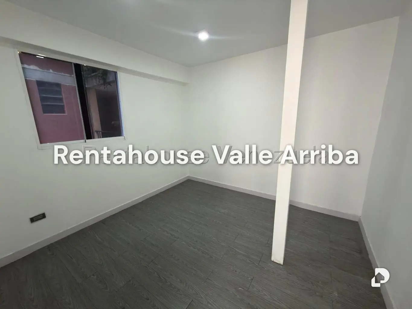 Apartamento en Los Palos Grandes, Caracas – 11