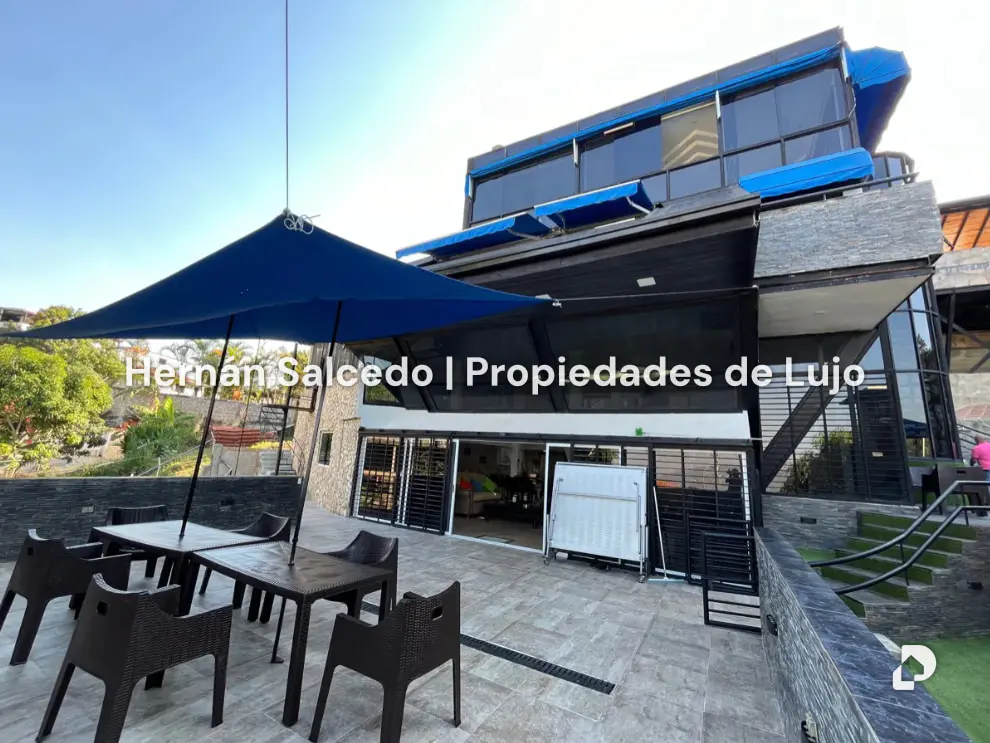Casa en Lomas de La Lagunita, Caracas – 21