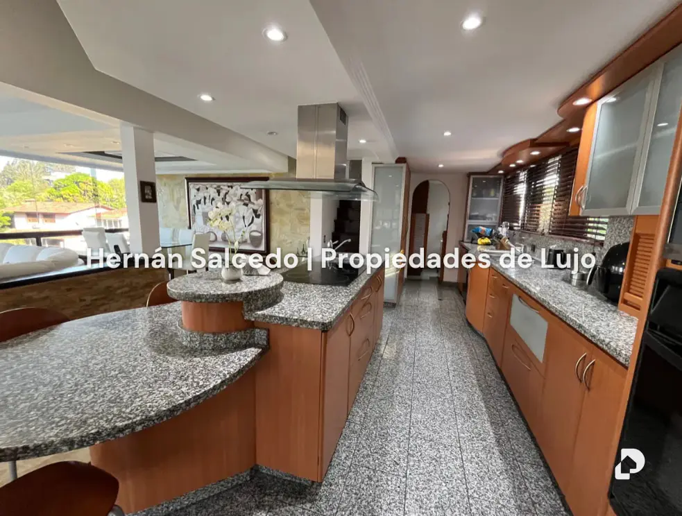 Casa en Lomas de La Lagunita, Caracas – 4