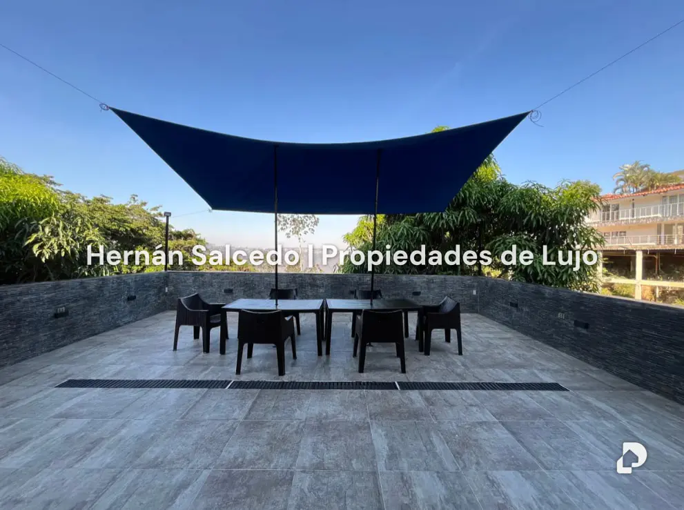 Casa en Lomas de La Lagunita, Caracas – 18