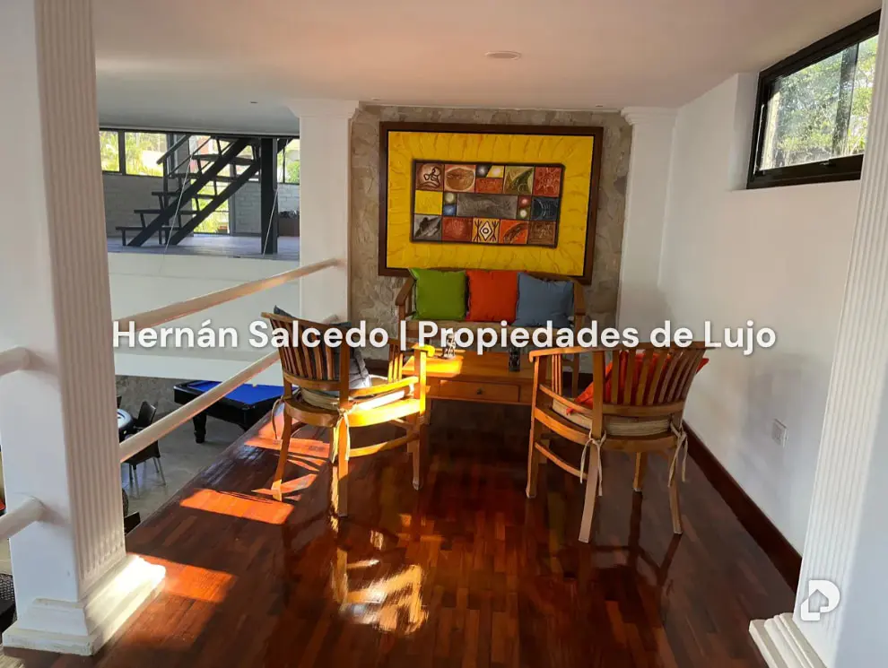 Casa en Lomas de La Lagunita, Caracas – 12