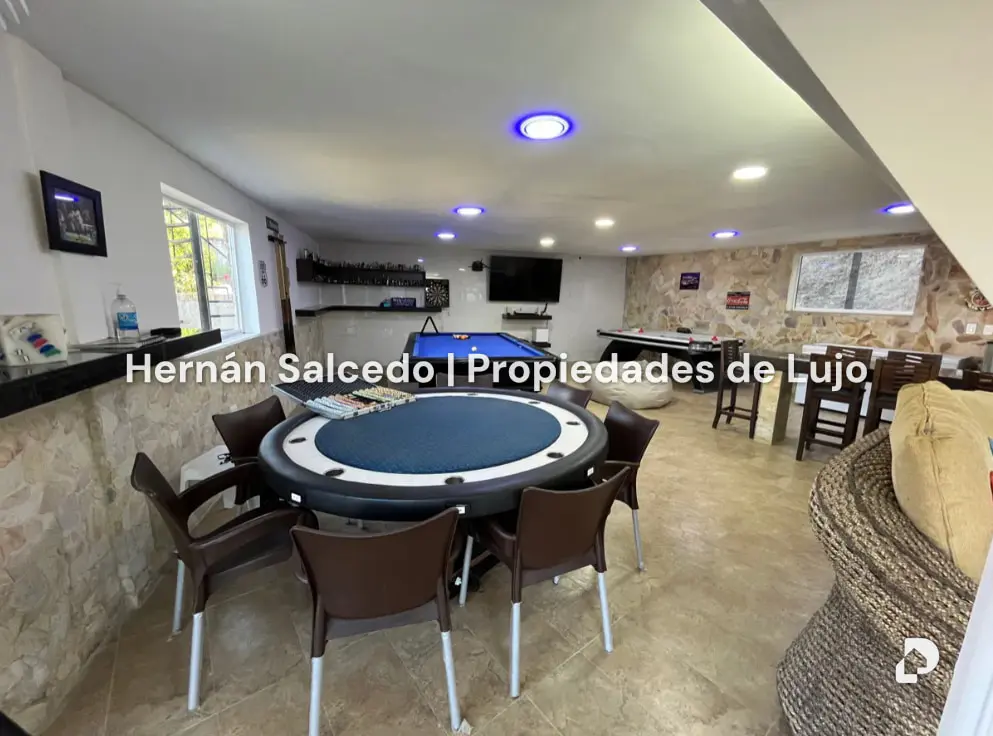 Casa en Lomas de La Lagunita, Caracas – 10