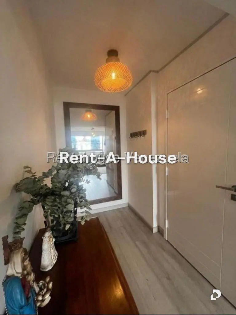 Apartamento en La Boyera, Caracas – 2
