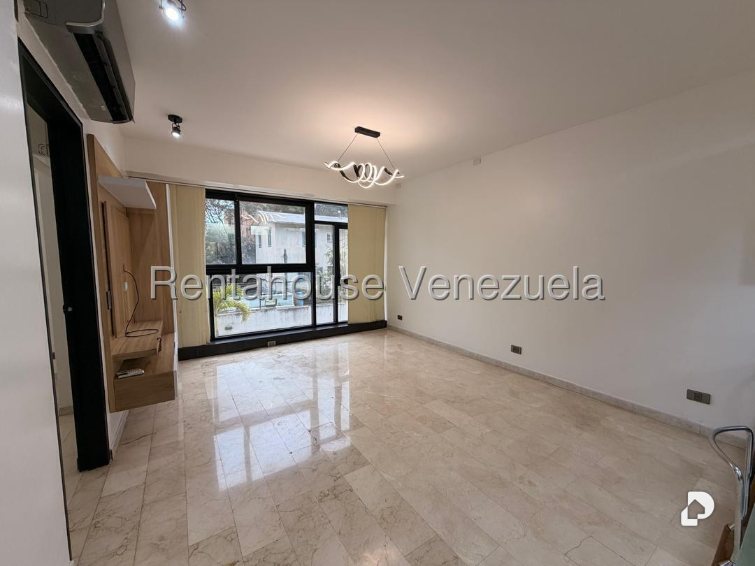 Apartamento en El Rosal, Caracas – 6