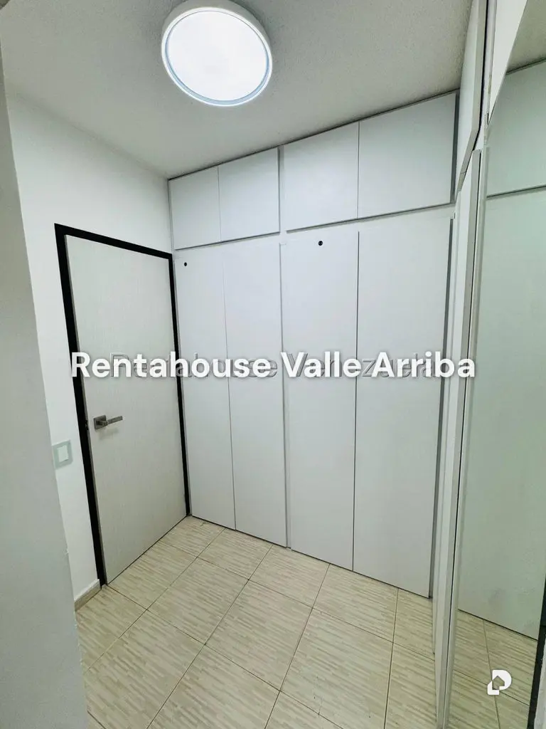 Apartamento en El Rosal, Caracas – 20