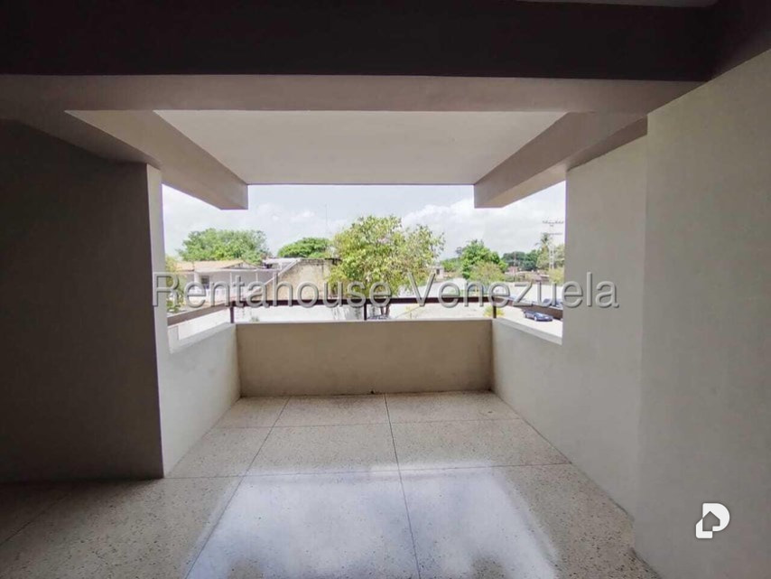 Apartamento en Flor Amarillo – 23