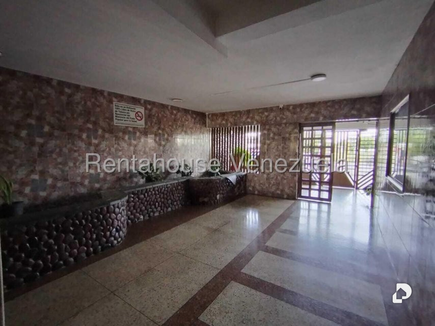 Apartamento en Flor Amarillo – 27