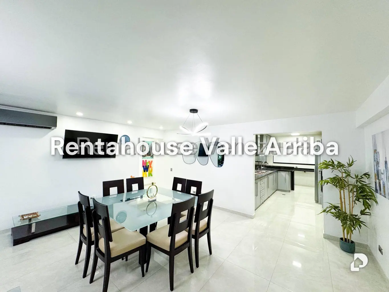 Apartamento en El Rosal, Caracas – 12