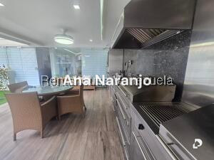 Casa en Macaracuay, Caracas – 22
