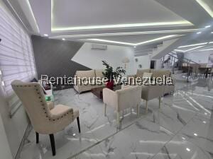 House in Macaracuay, Caracas - 1