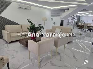Casa en Macaracuay, Caracas – 2