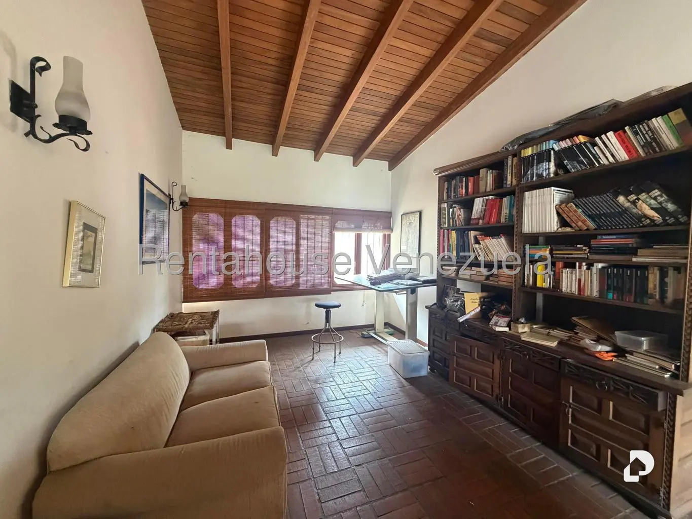 Casa en Prados del Este, Caracas – 30