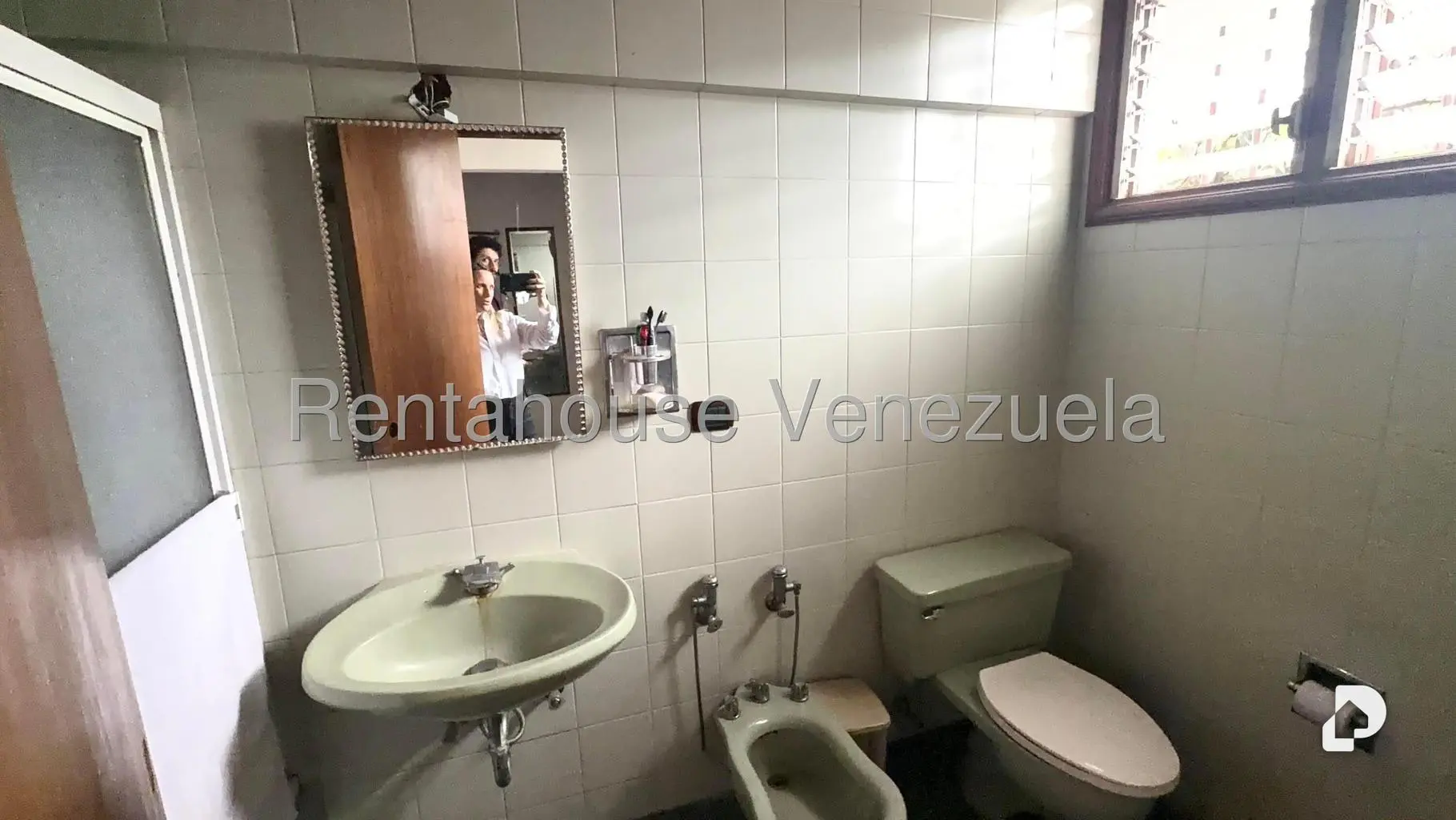 Casa en Prados del Este, Caracas – 24