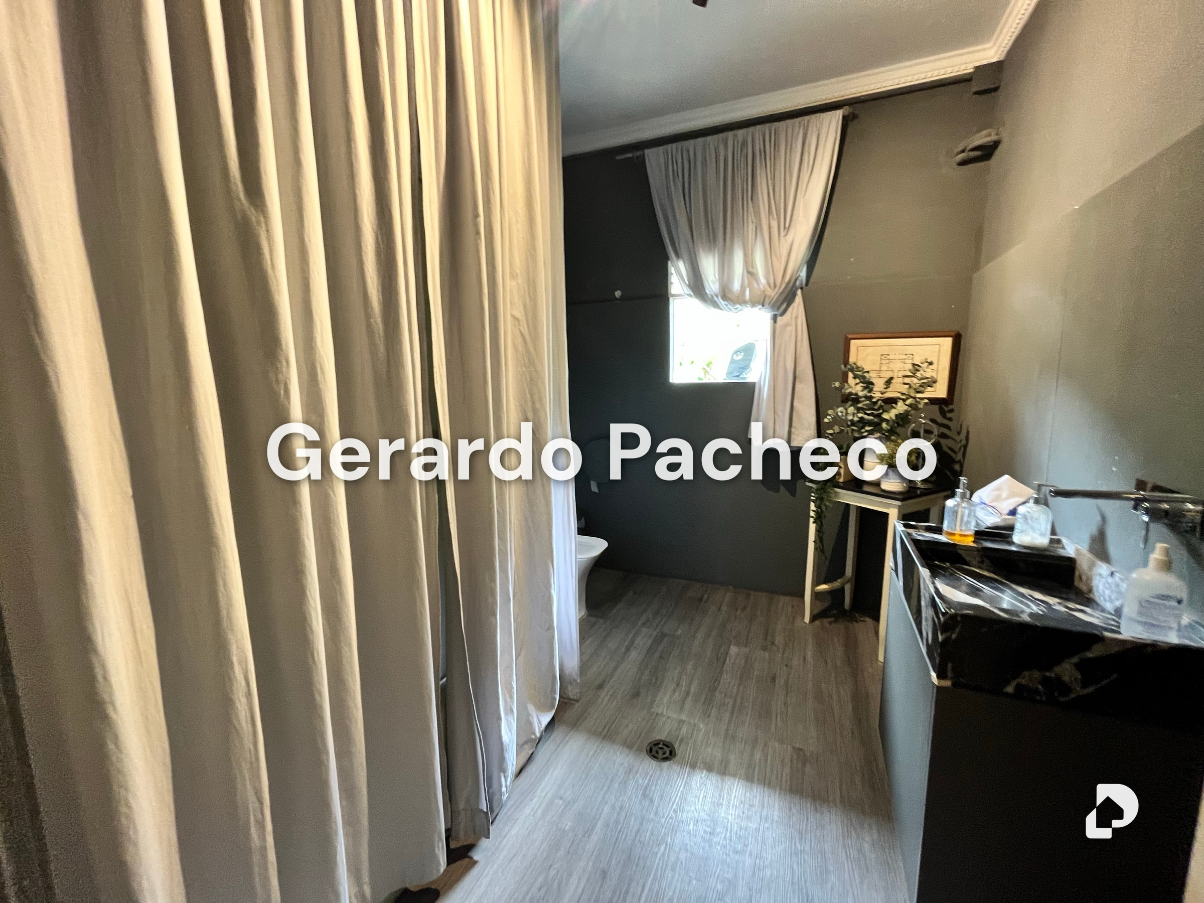 Casa en Altamira, Caracas – 9