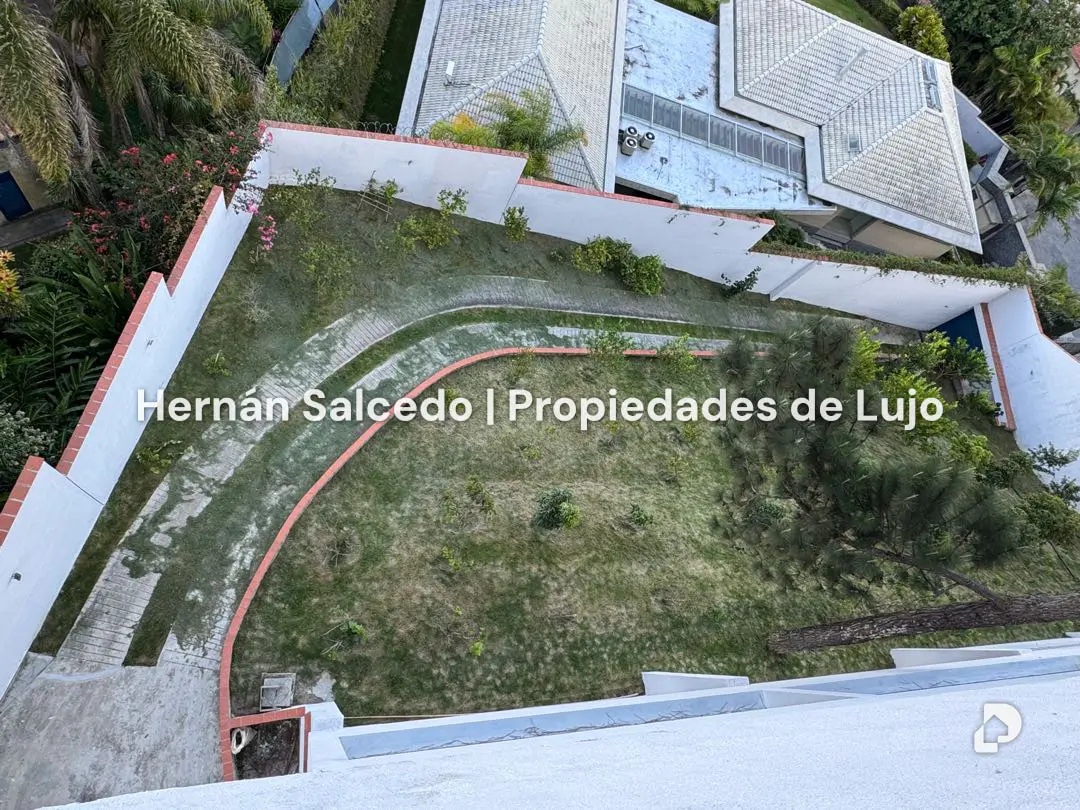 Casa en La Lagunita, Caracas – 28