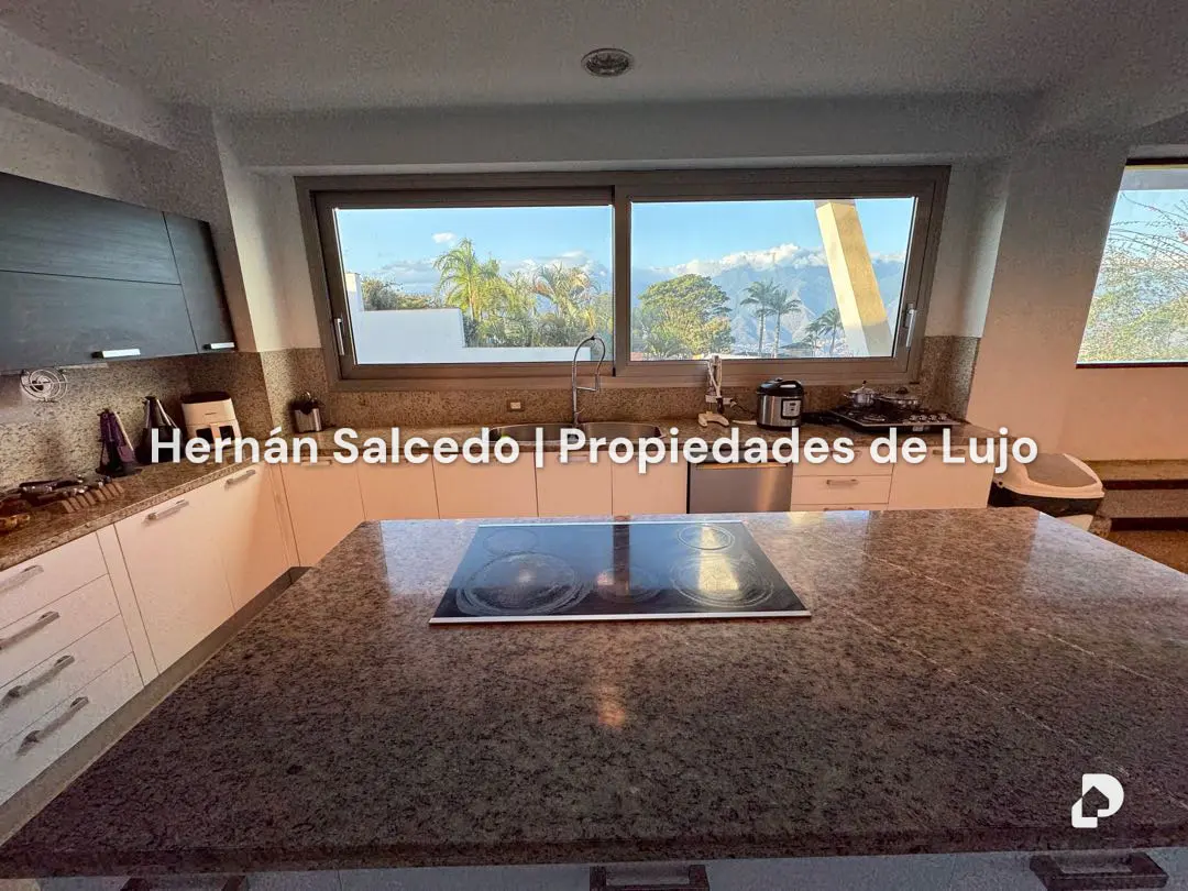Casa en La Lagunita, Caracas – 9
